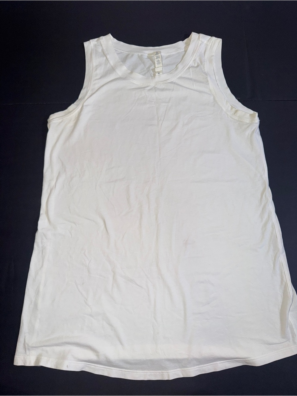 Lululemon Women's White Sleeveless Tank Top - Classic Scoop Neck